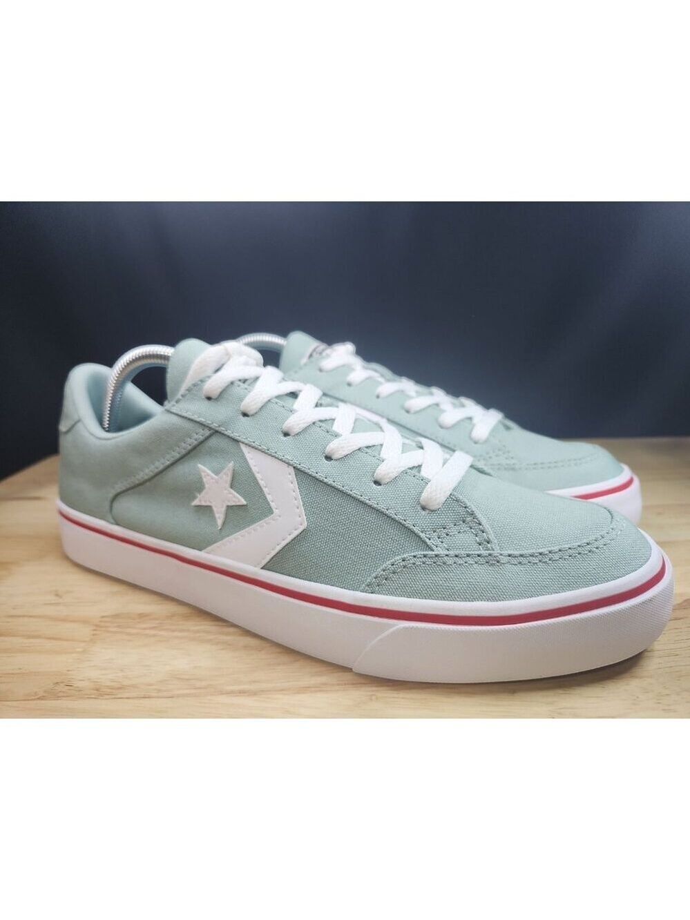 Sample convers Unisex size 9
